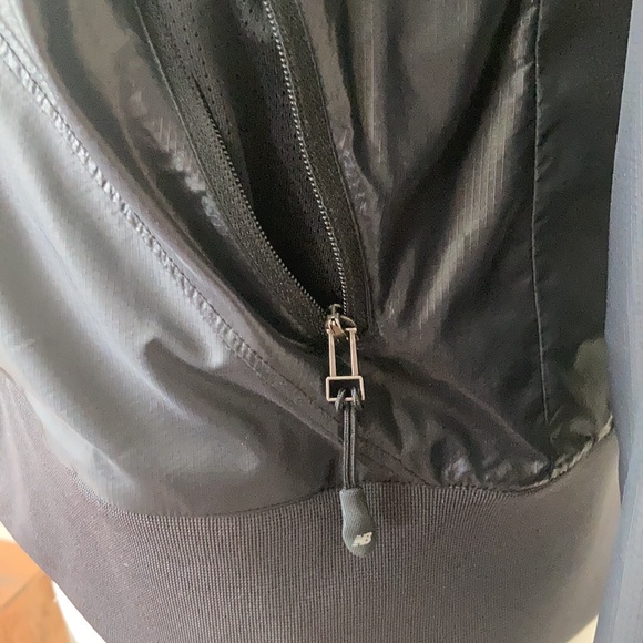 New Balance Jacket - Picture 4 of 8